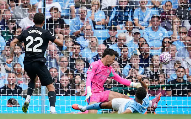 Tottenham humble Man City