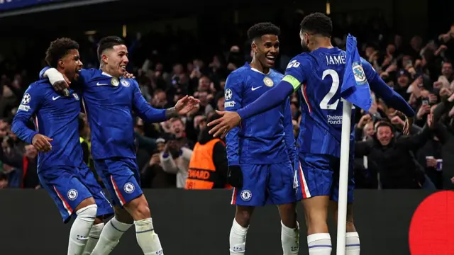Chelsea demolishes Barcelona
