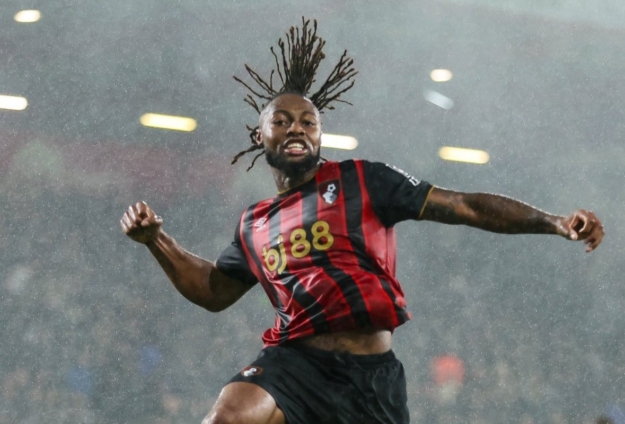 Chelsea join race to sign Semenyo